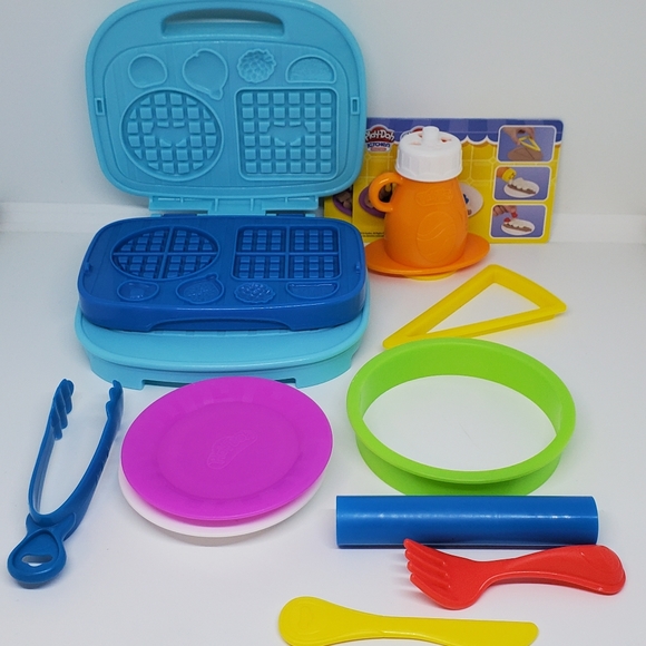 Playdoh Kitchen Creations Bundle - Picture 8 of 13
